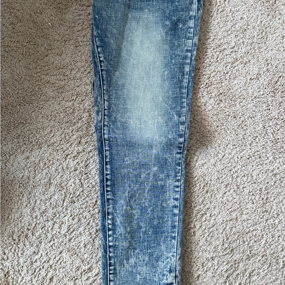 MNML Distressed Blue Slim Jeans